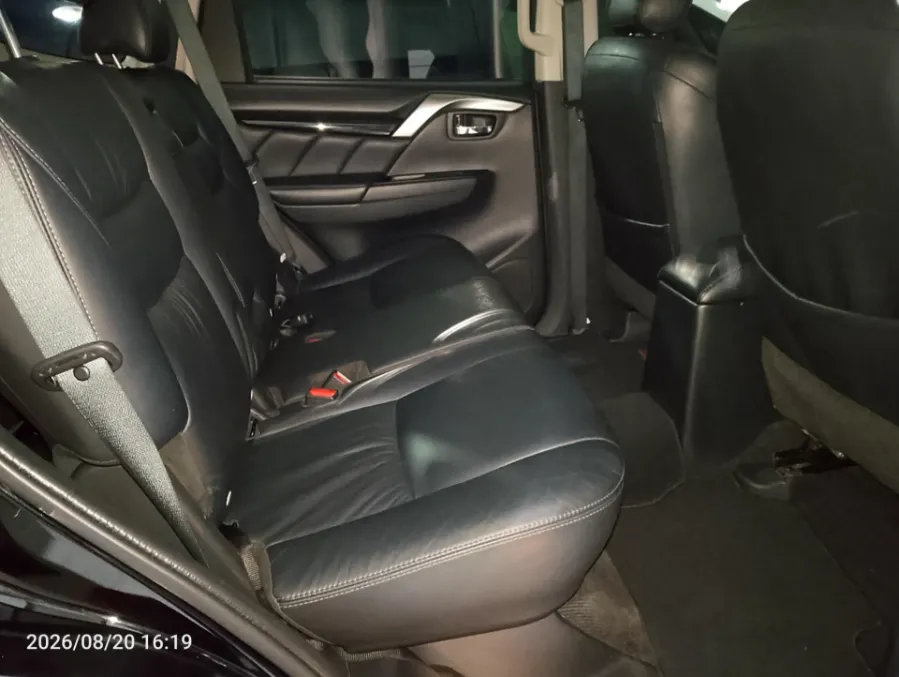 Foto Mobil Bekas Kabin Belakang Mitsubishi Pajero Sport 2.4 Dakar 4X2 tahun 2019