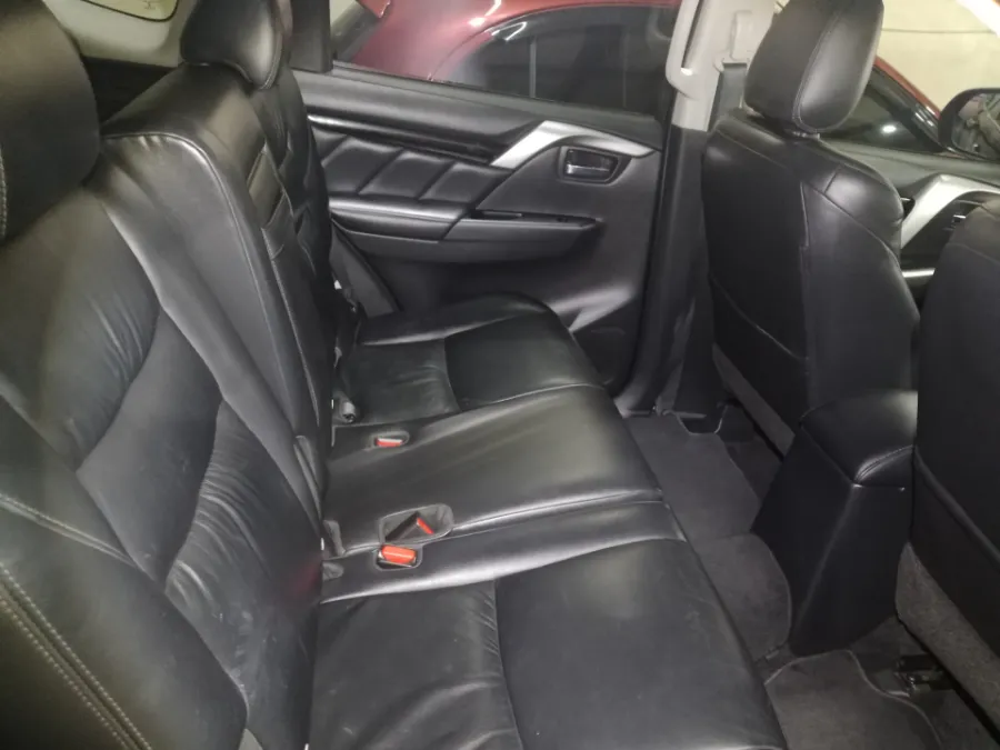 Foto Mobil Bekas Kabin Belakang Mitsubishi Pajero Sport 2.4 Dakar 4X2 tahun 2019