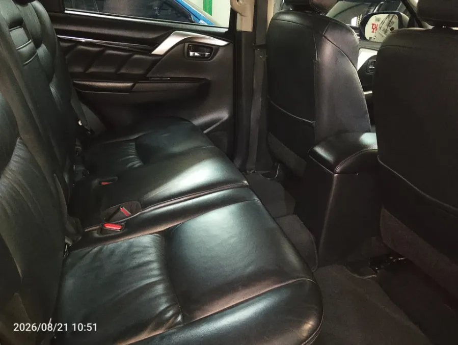 Foto Mobil Bekas Kabin Belakang Mitsubishi Pajero Sport 2.4 Dakar 4X2 tahun 2019