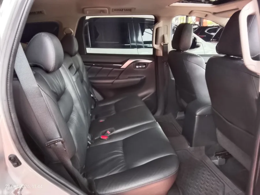 Foto Mobil Bekas Kabin Belakang Mitsubishi Pajero Sport 2.4 Dakar 4X2 tahun 2019