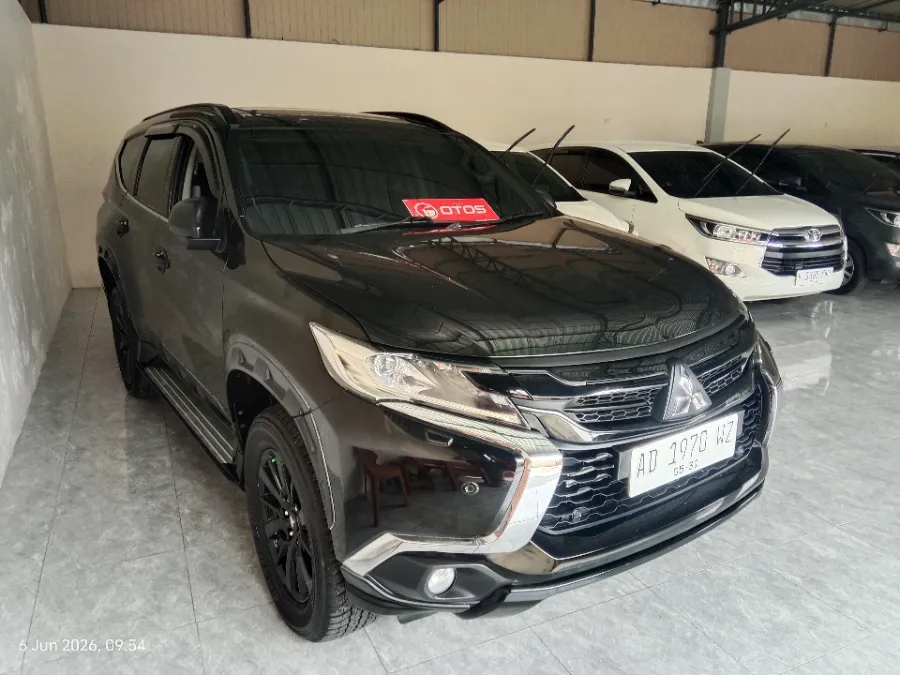 Foto Mobil Bekas Kanan Depan Mitsubishi Pajero Sport 2.4 Dakar 4X2 tahun 2019