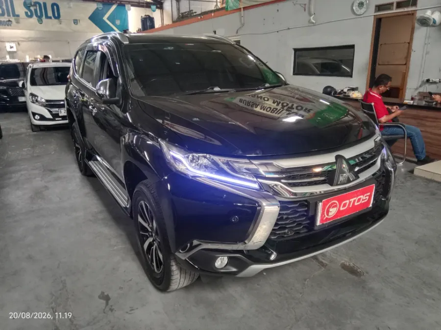 Foto Mobil Bekas Kanan Depan Mitsubishi Pajero Sport 2.4 Dakar 4X2 tahun 2019
