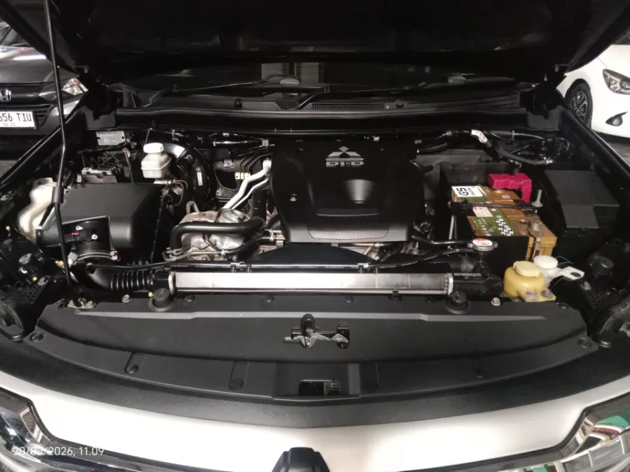 Foto Mobil Bekas Mesin Mitsubishi Pajero Sport 2.4 Dakar 4X2 tahun 2019