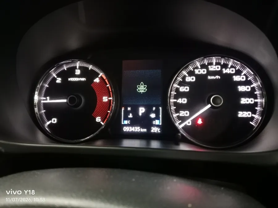 Foto Mobil Bekas Odometer Mitsubishi Pajero Sport 2.4 Dakar 4X2 tahun 2019