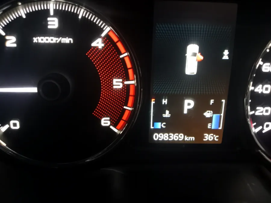 Foto Mobil Bekas Odometer Mitsubishi Pajero Sport 2.4 Dakar 4X2 tahun 2019