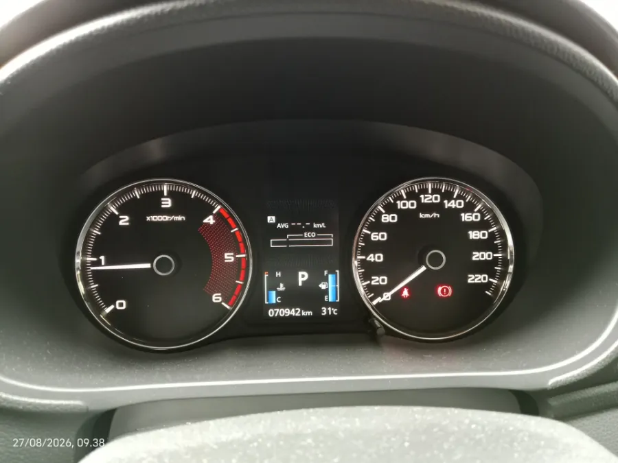 Foto Mobil Bekas Odometer Mitsubishi Pajero Sport 2.4 Dakar 4X2 tahun 2019