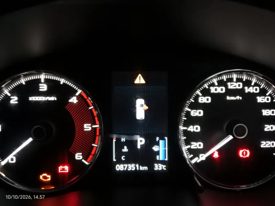 Foto Mobil Bekas Odometer Mitsubishi Pajero Sport 2.4 Dakar 4X2 tahun 2020