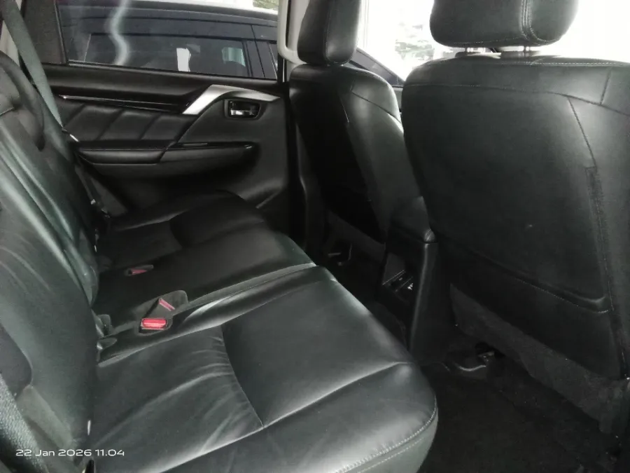 Foto Mobil Bekas Kabin Belakang Mitsubishi Pajero Sport 2.4 Dakar 4X2 tahun 2021