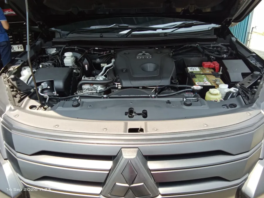 Foto Mobil Bekas Mesin Mitsubishi Pajero Sport 2.4 Dakar 4X2 tahun 2021