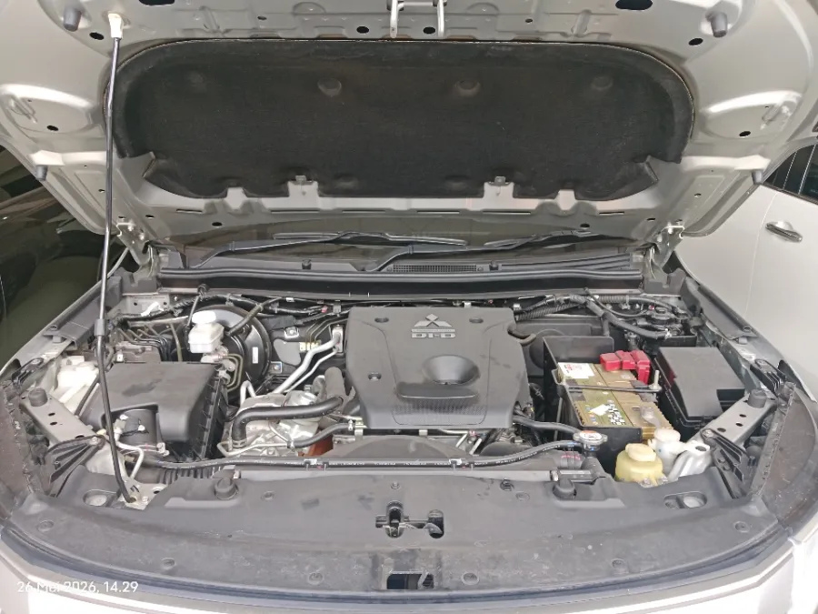 Foto Mobil Bekas Mesin Mitsubishi Pajero Sport 2.4 Dakar 4X2 tahun 2021