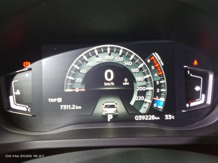 Foto Mobil Bekas Odometer Mitsubishi Pajero Sport 2.4 Dakar 4X2 tahun 2021