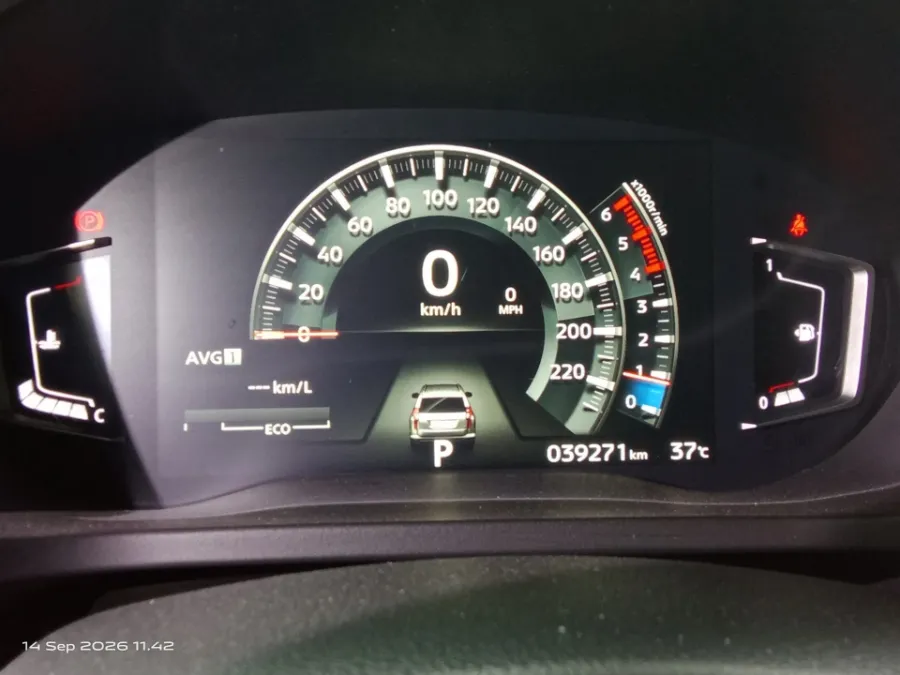 Foto Mobil Bekas Odometer Mitsubishi Pajero Sport 2.4 Dakar 4X2 tahun 2021
