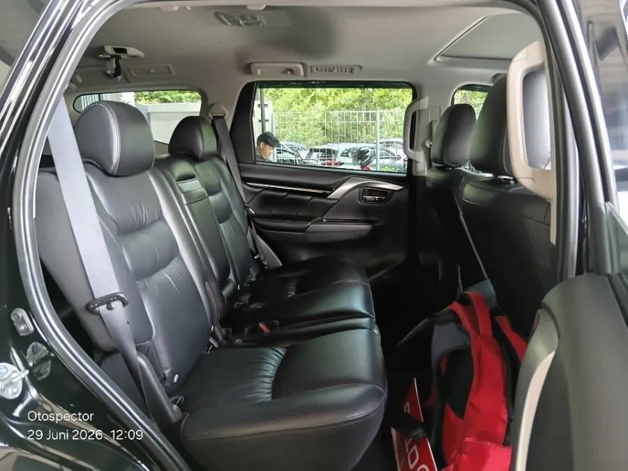 Foto Mobil Bekas Kabin Belakang Mitsubishi Pajero Sport 2.4 Dakar 4X2 tahun 2022