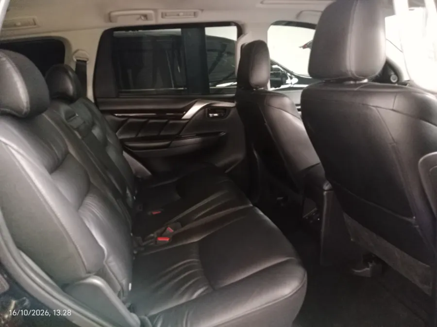 Foto Mobil Bekas Kabin Belakang Mitsubishi Pajero Sport 2.4 Dakar 4X2 tahun 2022