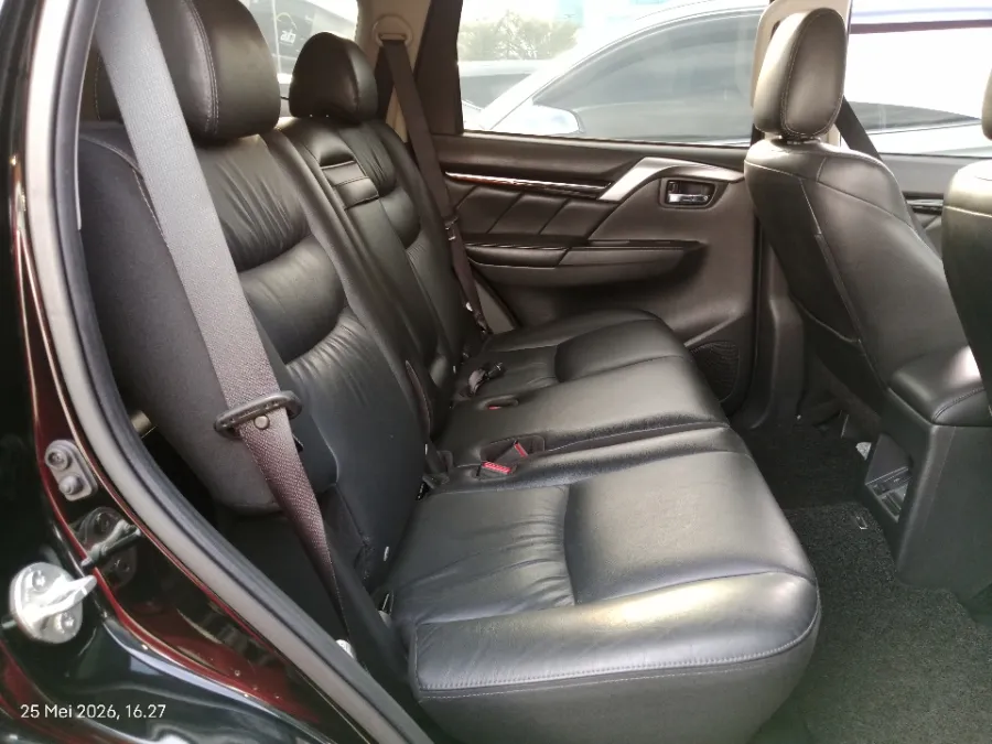Foto Mobil Bekas Kabin Belakang Mitsubishi Pajero Sport 2.4 Dakar 4X2 tahun 2022
