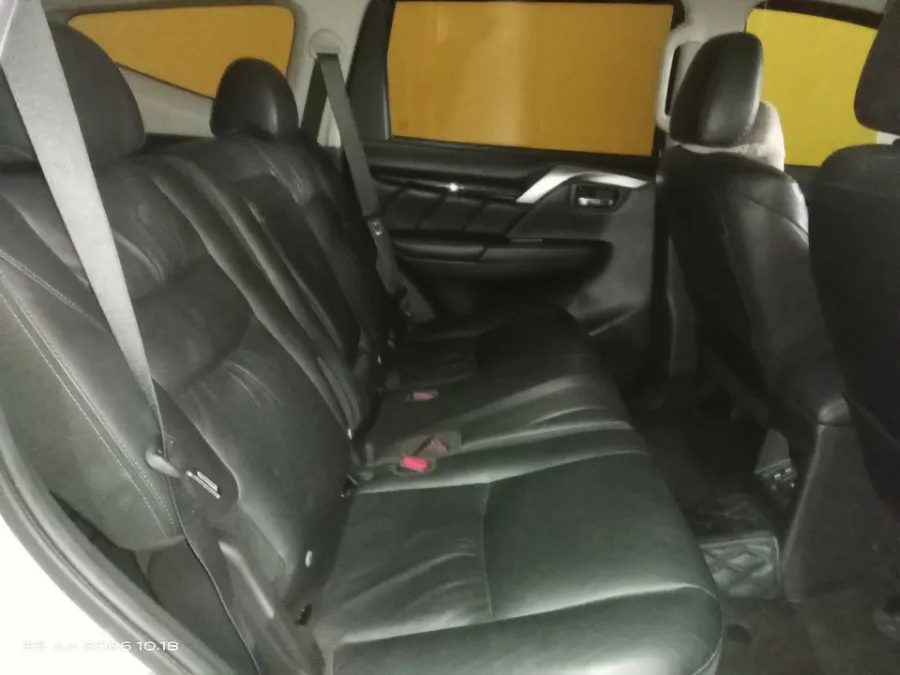 Foto Mobil Bekas Kabin Belakang Mitsubishi Pajero Sport 2.4 Dakar 4X2 tahun 2022