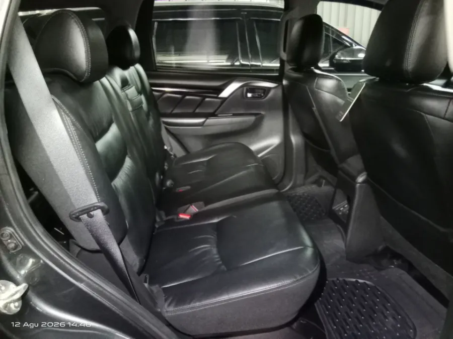 Foto Mobil Bekas Kabin Belakang Mitsubishi Pajero Sport 2.4 Dakar 4X2 tahun 2022