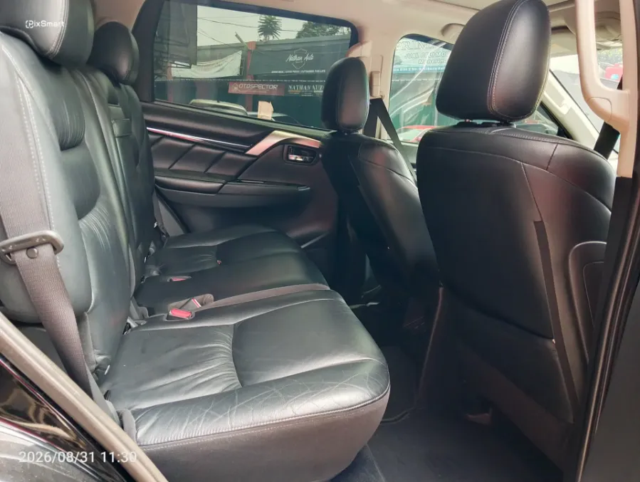 Foto Mobil Bekas Kabin Belakang Mitsubishi Pajero Sport 2.4 Dakar 4X2 tahun 2022