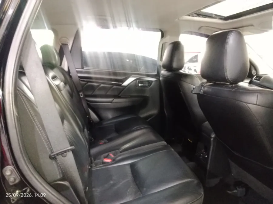 Foto Mobil Bekas Kabin Belakang Mitsubishi Pajero Sport 2.4 Dakar 4X2 tahun 2022