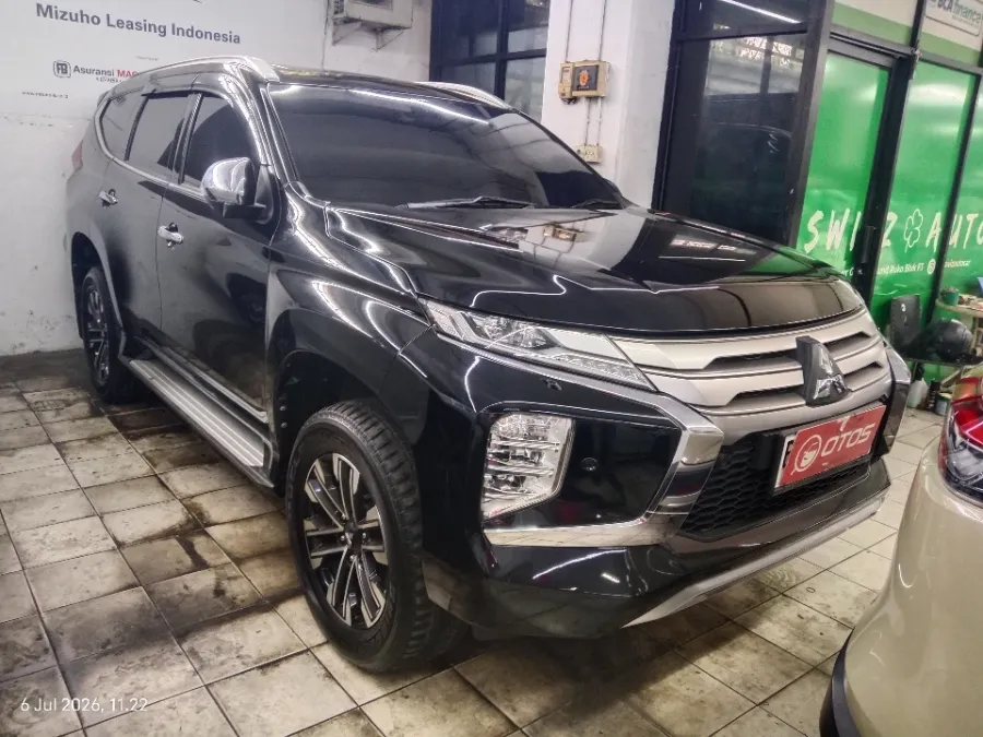 Foto Mobil Bekas Kanan Depan Mitsubishi Pajero Sport 2.4 Dakar 4X2 tahun 2022