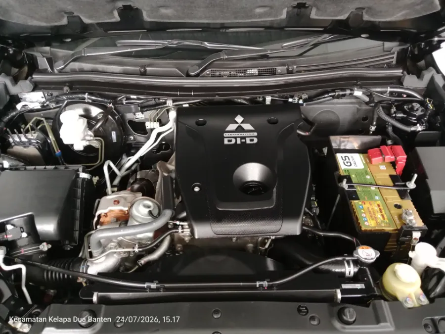 Foto Mobil Bekas Mesin Mitsubishi Pajero Sport 2.4 Dakar 4X2 tahun 2022