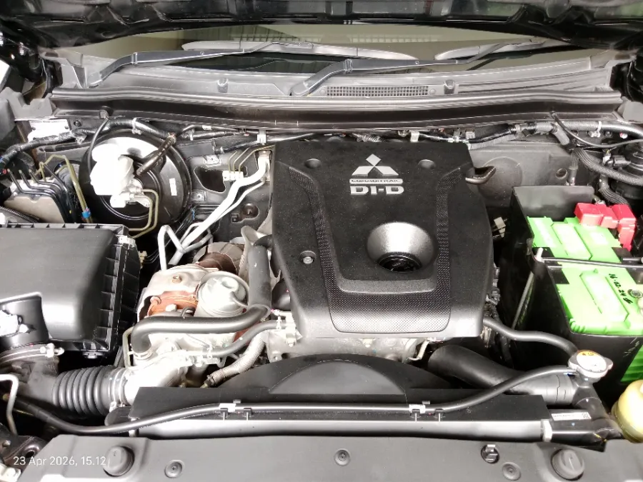 Foto Mobil Bekas Mesin Mitsubishi Pajero Sport 2.4 Dakar 4X2 tahun 2022