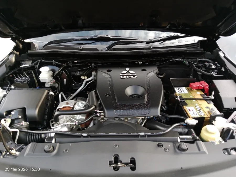 Foto Mobil Bekas Mesin Mitsubishi Pajero Sport 2.4 Dakar 4X2 tahun 2022