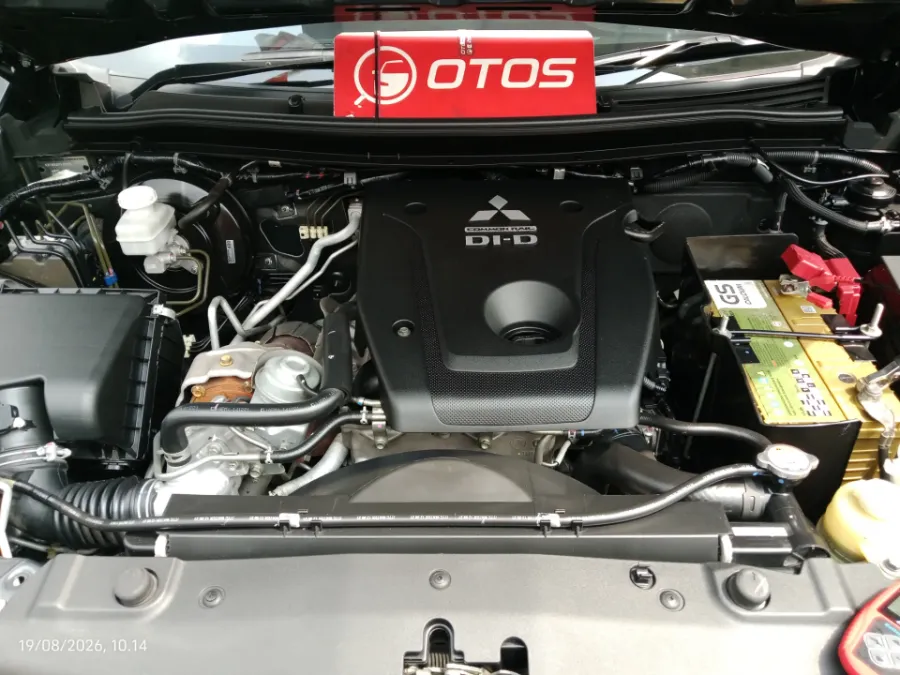 Foto Mobil Bekas Mesin Mitsubishi Pajero Sport 2.4 Dakar 4X2 tahun 2022