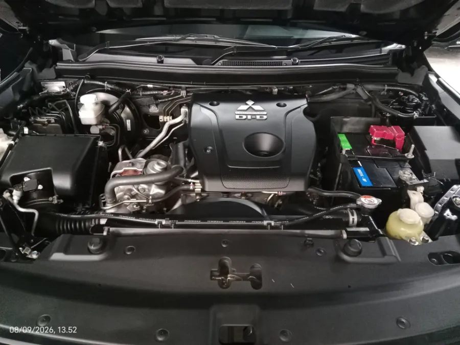 Foto Mobil Bekas Mesin Mitsubishi Pajero Sport 2.4 Dakar 4X2 tahun 2022