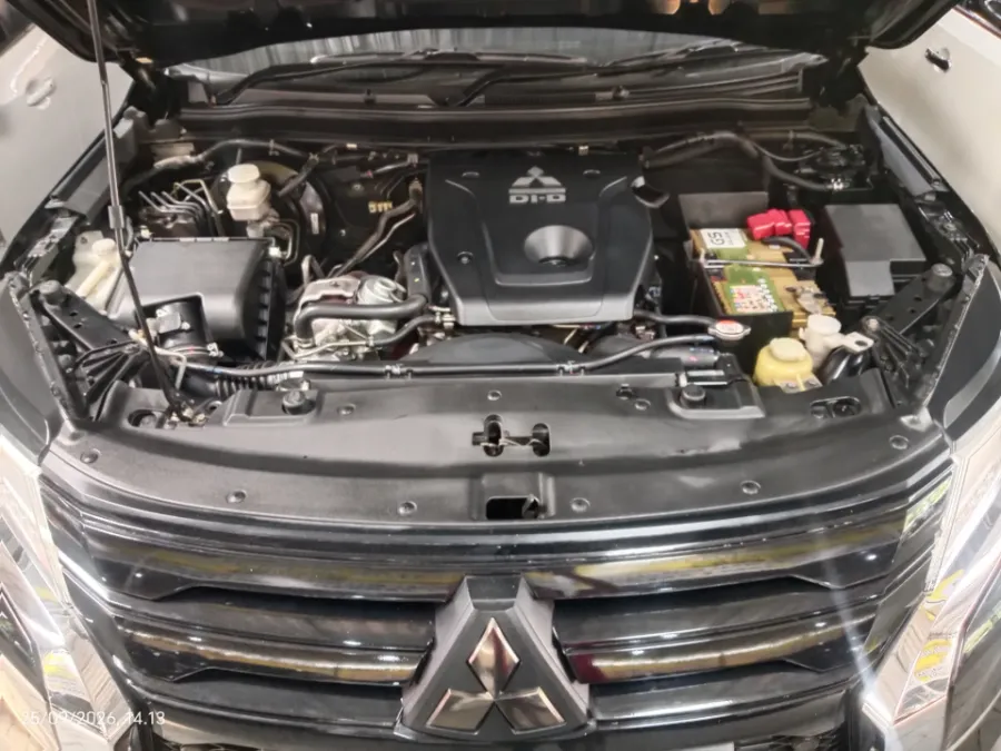 Foto Mobil Bekas Mesin Mitsubishi Pajero Sport 2.4 Dakar 4X2 tahun 2022