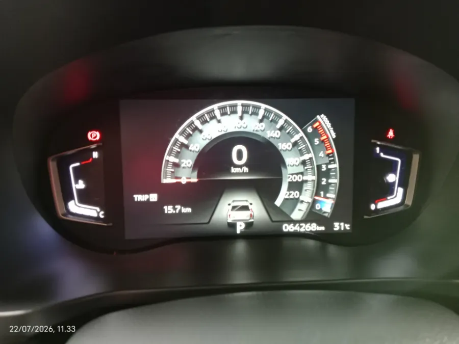 Foto Mobil Bekas Odometer Mitsubishi Pajero Sport 2.4 Dakar 4X2 tahun 2022
