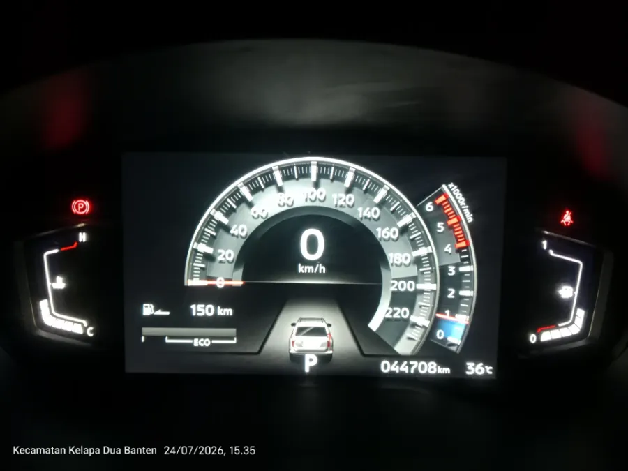 Foto Mobil Bekas Odometer Mitsubishi Pajero Sport 2.4 Dakar 4X2 tahun 2022