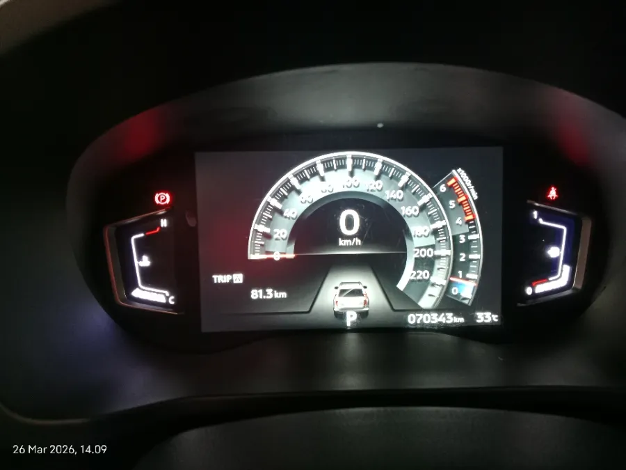 Foto Mobil Bekas Odometer Mitsubishi Pajero Sport 2.4 Dakar 4X2 tahun 2022