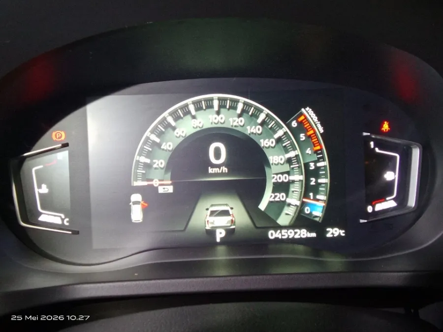 Foto Mobil Bekas Odometer Mitsubishi Pajero Sport 2.4 Dakar 4X2 tahun 2022