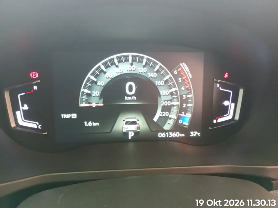 Foto Mobil Bekas Odometer Mitsubishi Pajero Sport 2.4 Dakar 4X2 tahun 2022