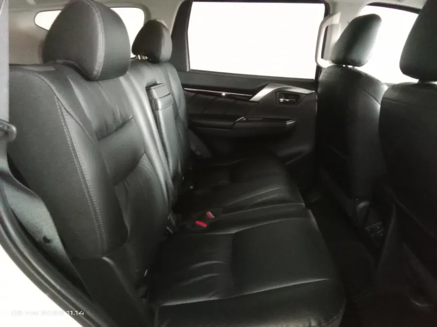 Foto Mobil Bekas Kabin Belakang Mitsubishi Pajero Sport 2.4 Dakar 4X2 tahun 2023