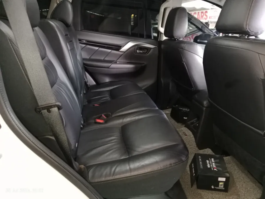 Foto Mobil Bekas Kabin Belakang Mitsubishi Pajero Sport 2.4 Dakar 4X2 tahun 2023