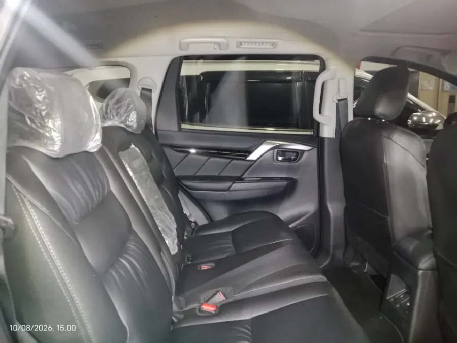 Foto Mobil Bekas Kabin Belakang Mitsubishi Pajero Sport 2.4 Dakar 4X2 tahun 2023