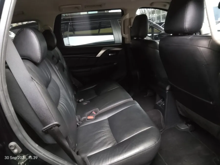 Foto Mobil Bekas Kabin Belakang Mitsubishi Pajero Sport 2.4 Dakar 4X2 tahun 2023