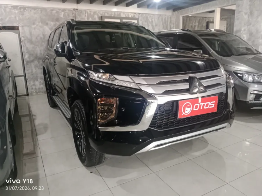 Foto Mobil Bekas Kanan Depan Mitsubishi Pajero Sport 2.4 Dakar 4X2 tahun 2023