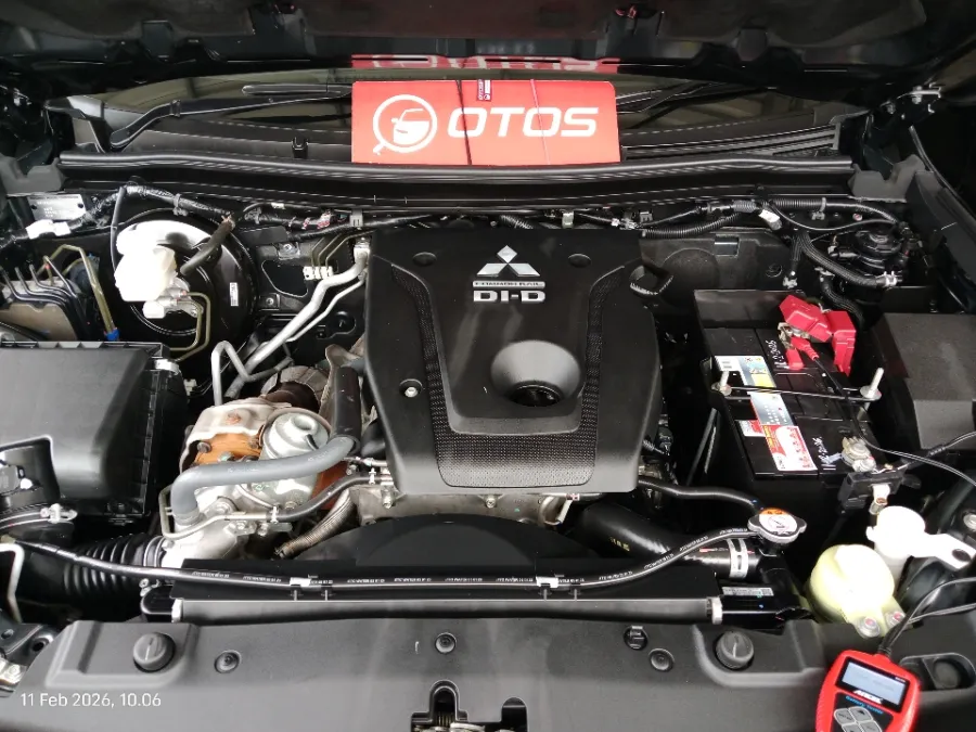 Foto Mobil Bekas Mesin Mitsubishi Pajero Sport 2.4 Dakar 4X2 tahun 2023