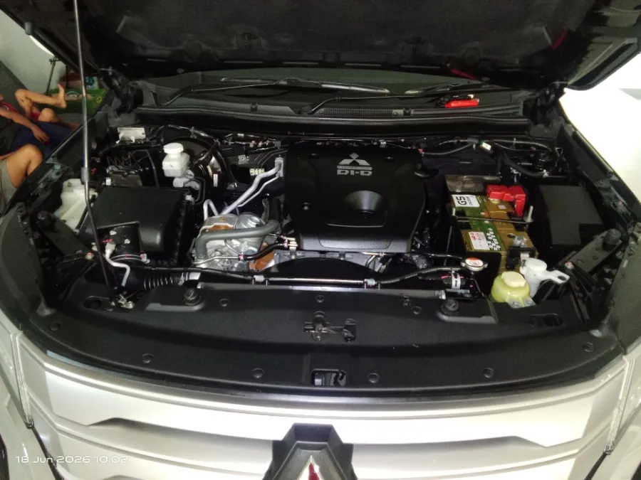Foto Mobil Bekas Mesin Mitsubishi Pajero Sport 2.4 Dakar 4X2 tahun 2023