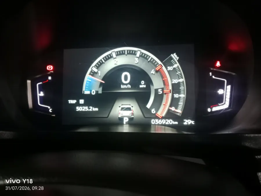 Foto Mobil Bekas Odometer Mitsubishi Pajero Sport 2.4 Dakar 4X2 tahun 2023