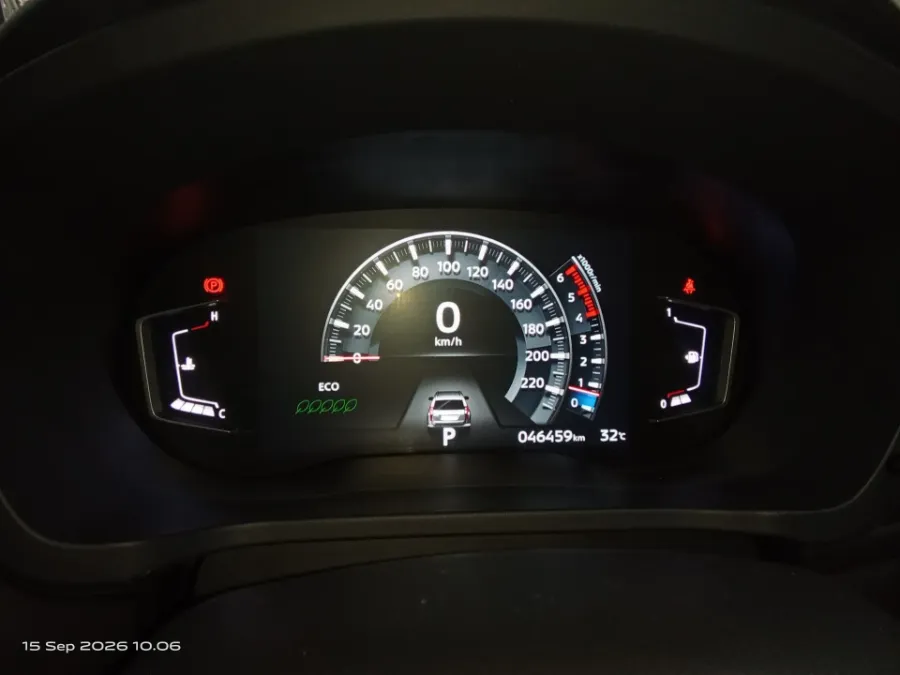 Foto Mobil Bekas Odometer Mitsubishi Pajero Sport 2.4 Dakar 4X2 tahun 2023
