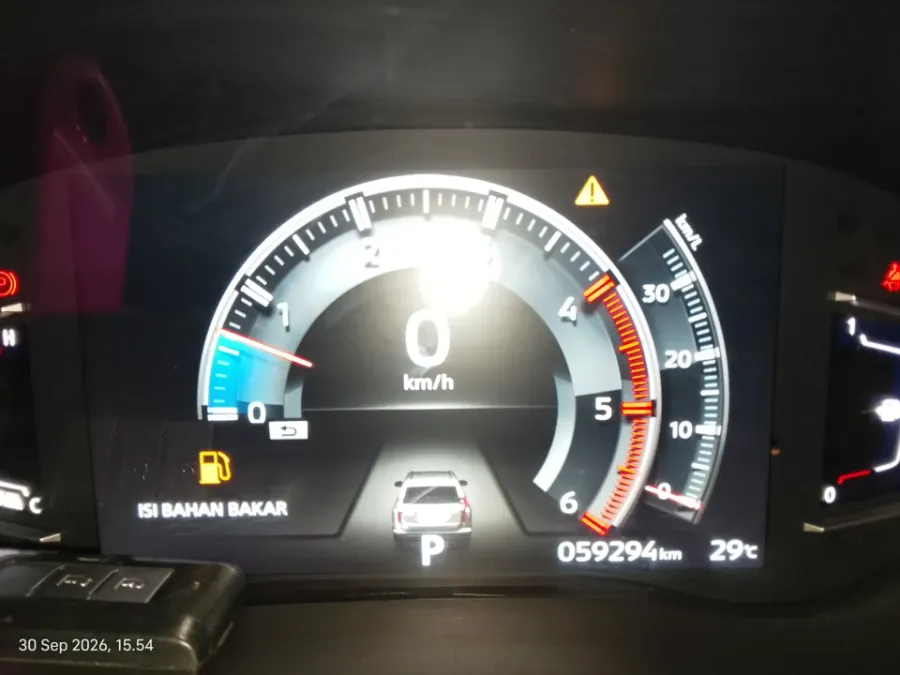 Foto Mobil Bekas Odometer Mitsubishi Pajero Sport 2.4 Dakar 4X2 tahun 2023