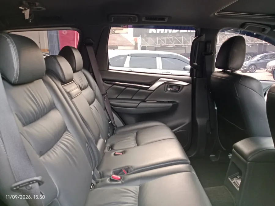 Foto Mobil Bekas Kabin Belakang Mitsubishi Pajero Sport 2.4 Dakar 4X2 tahun 2024