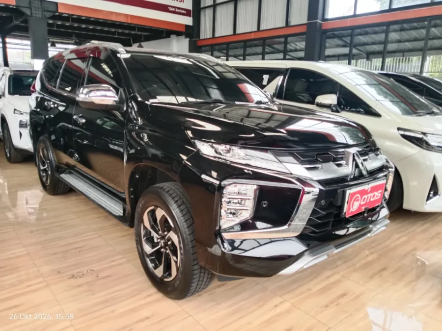 Foto Mobil Bekas Kanan Depan Mitsubishi Pajero Sport 2.4 Dakar 4X2 tahun 2025