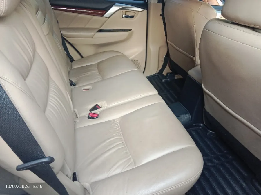 Foto Mobil Bekas Kabin Belakang Mitsubishi Pajero Sport 2.4 Dakar Ultimate tahun 2018