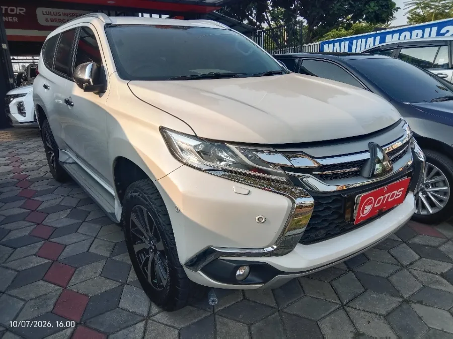 Foto Mobil Bekas Kanan Depan Mitsubishi Pajero Sport 2.4 Dakar Ultimate tahun 2018