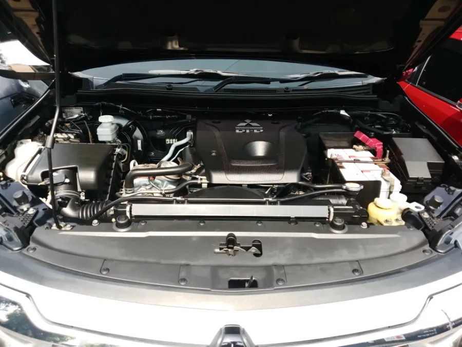 Foto Mobil Bekas Mesin Mitsubishi Pajero Sport 2.4 Dakar Ultimate tahun 2018